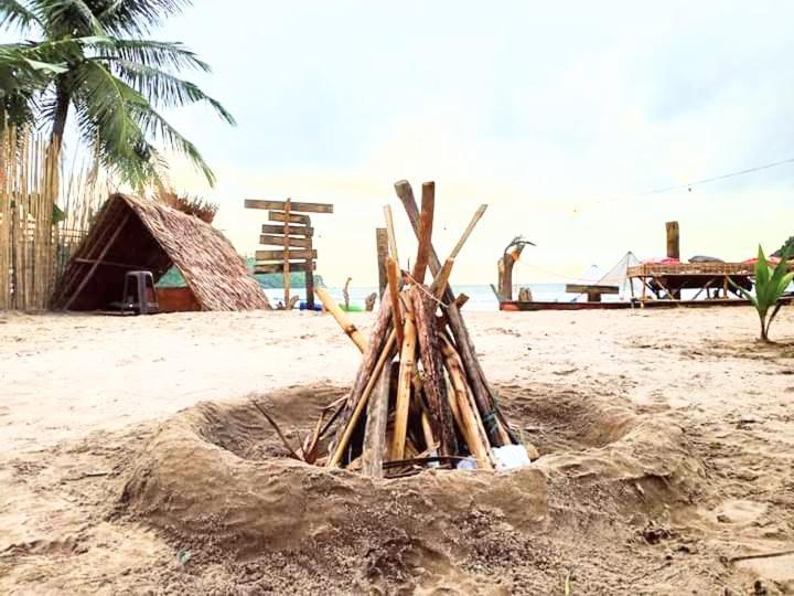 Bucana Kamp Payapa Beachfront El Nido Kültér fotó